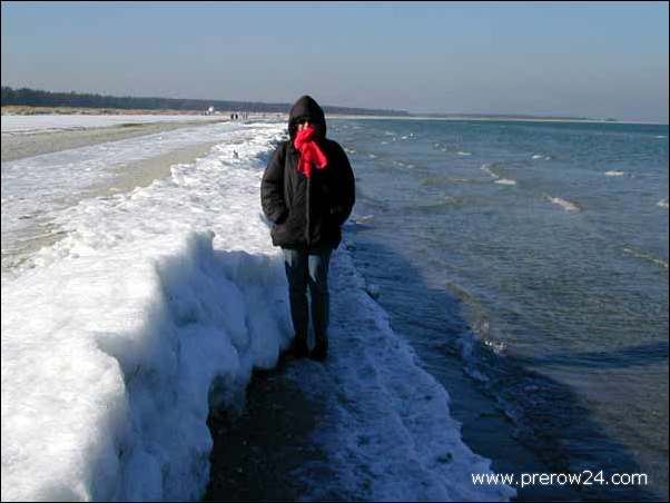 Der Strand vom Ostseebad Prerow im Winter